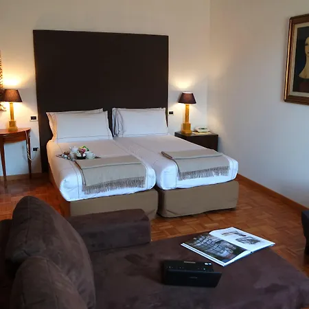 Del Sole 3* Porto Valtravaglia